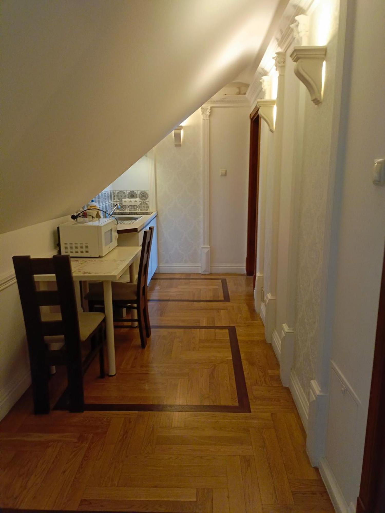 Dwor Pod Rozami Bed & Breakfast Smolec Room photo